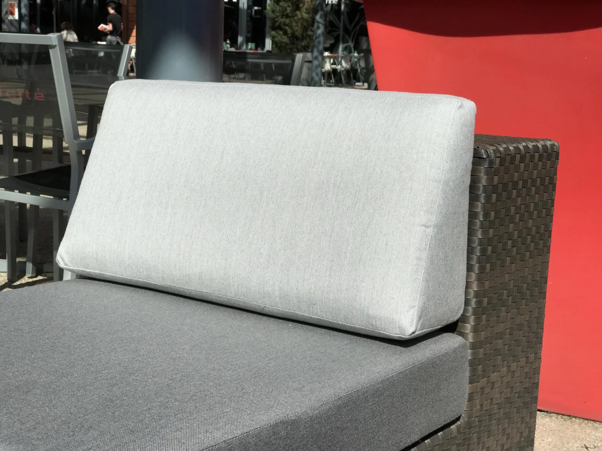 Coussins de terrasse de restaurant, Maison Esclavissat, Mâcon