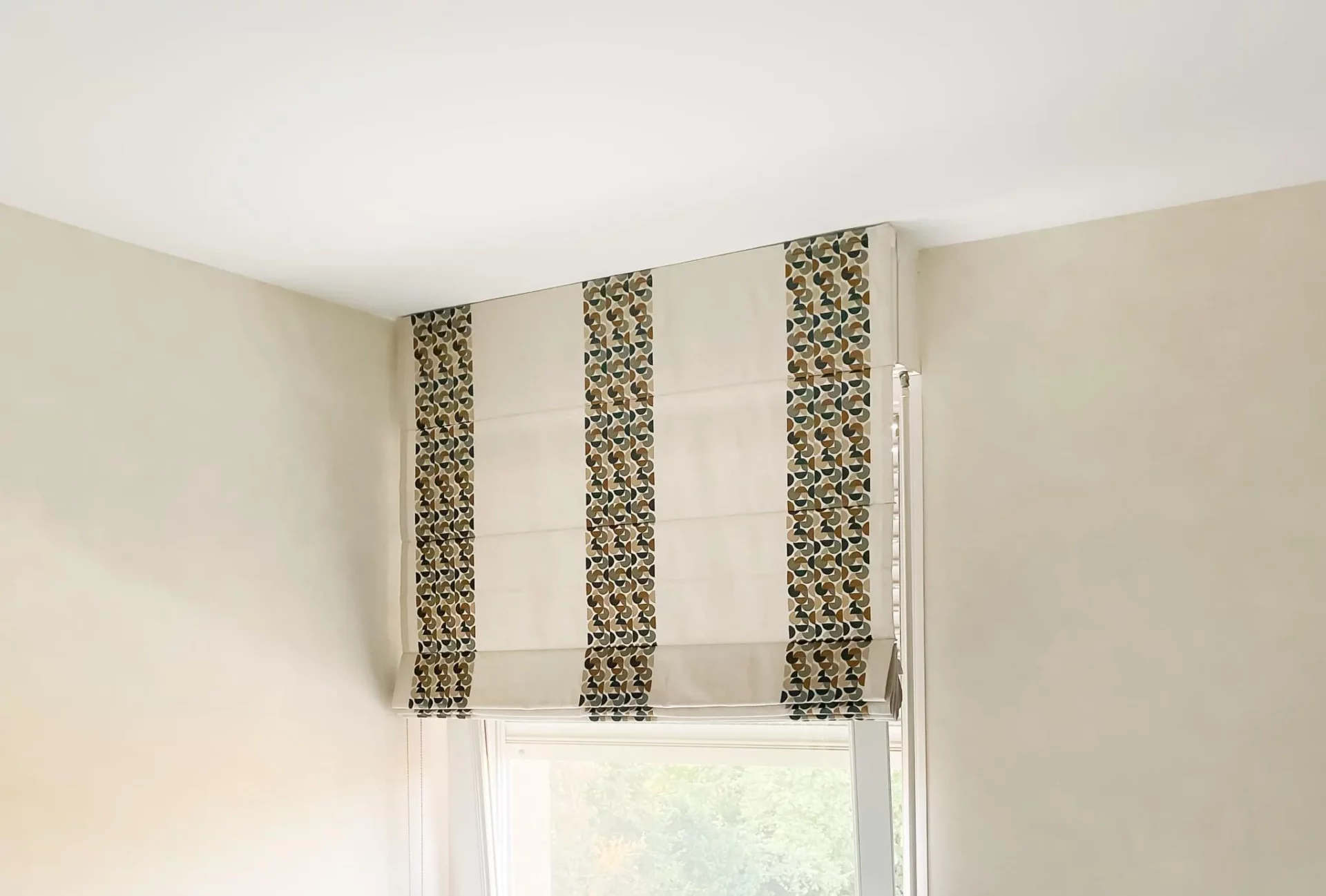 Fixation au plafond, Maison Esclavissat mâcon